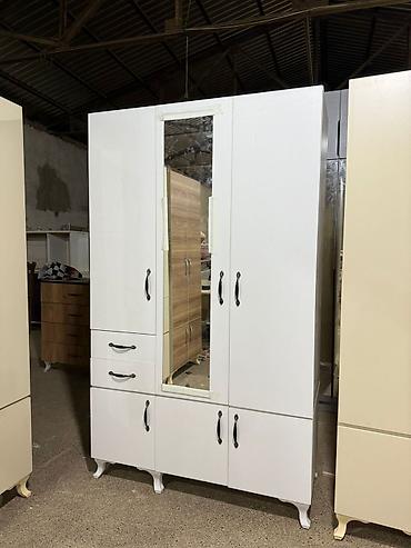Yeni, 3 qapılı, Güzgülü, Ağ, Açılan, Düz dolab