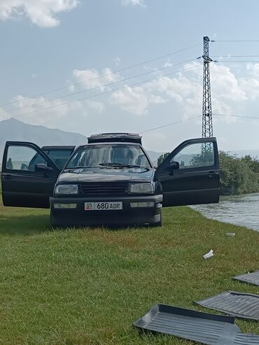 обмен на авто с доплатой: Volkswagen венто сатылат состояние жакшы 1,8 моно 95ж кочкордо люк