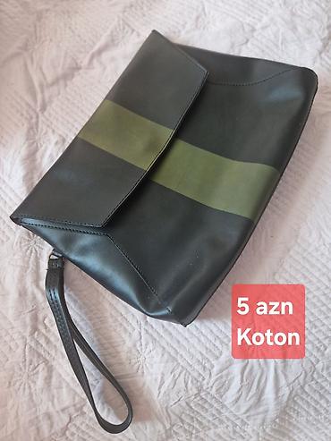 muncuqdan canta: Koton qolbaqlı dəri-look klatç/poçetka. - Rəng: tünd yaşıl-qara — 1