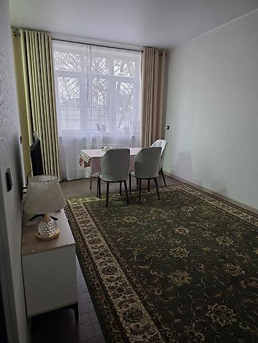 Продажа квартир: 2 комнаты, 42 м², 1 этаж — 4