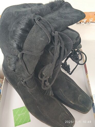 зимный обувь: Женские зимние сапоги из замши с меховой отделкой - Цвет: чёрный -