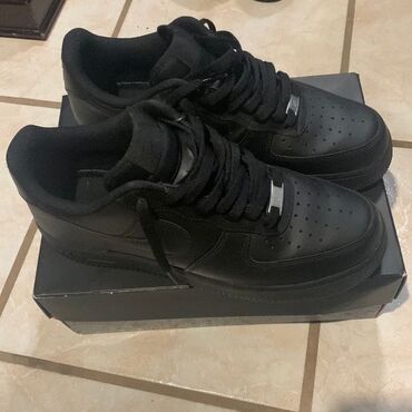 купить золотые часы бу: Мужские кроссовки, 41, Nike, Б/у, цвет - Черный, Самовывоз