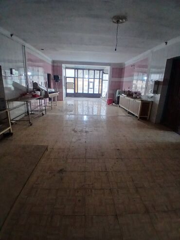 Uzunmüddətli kirayə mənzillər: Kirayə ev ve obyekt yol kenarı. 4 sota. yerlersır. cıxarısla — 12