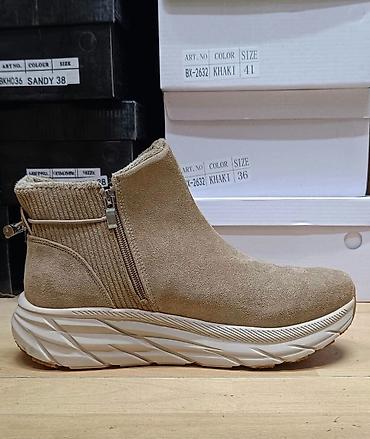tommy hilfiger zenska obuca: 🍂 Ugg Nov Model🍂
🍂Dostupni brojevi 36-41
🍂Cena 3500 din — 10