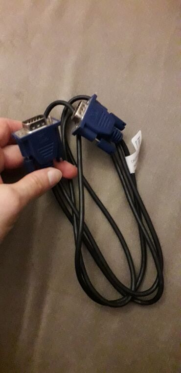 Noutbuklar üçün adapterlər: Kompüter bi̇rləşdi̇ri̇ci̇ kabellər 12 dənə var. Bi̇ri̇ 3 manata — 9