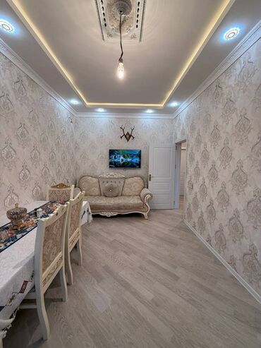 Uzunmüddətli kirayə evlər: 100 kv. m, 3 otaqlı, Qaz, İşıq, Su — 3