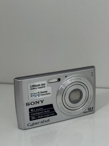 Gümüşü rəngdə olan bu Sony Cyber-shot DSC-W310 rəqəmsal kamera, 12.1