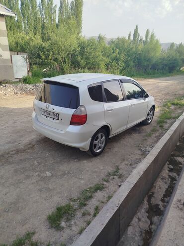 хундай элантра 3: Honda Fit: 2003 г., 1.3 л, Вариатор, Бензин, Хетчбек