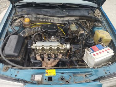 авто российской номерами: Opel Vectra: 1994 г., 1.6 л, Механика, Бензин, Седан