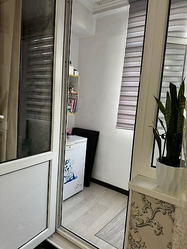 Продажа квартир: 2 комнаты, 87 м², 3 этаж — 12