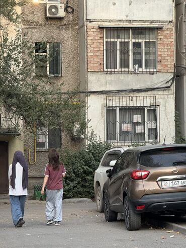 квартиры в токмоке: 3 бөлмө, 65 кв. м, 105-серия, 1 кабат, Евроремонт