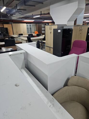 Ofis masaları: Resepsin Masalar sekilde gorunduyu kimidir hec bir prablemi yoxdur 3 -da lalafo.az — 6 Ofis masaları: Resepsin Masalar sekilde gorunduyu kimidir hec bir prablemi yoxdur 3 — 6