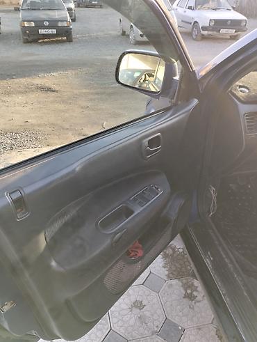 Honda: Honda HR-V: 2000 г., 1.6 л, Механика, Бензин, Кроссовер — 10