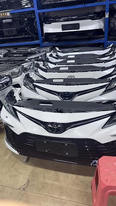 Передние комплекты (фронтальные клипсы) для Toyota Camry XV70/XV70
