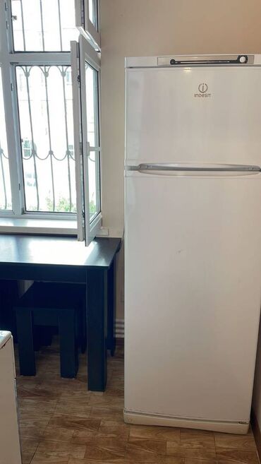 Uzunmüddətli kirayə mənzillər: Yasamal rayonu, Elmlər Akademiyası m/s yanında Hüseyn Cavid prospekti — 7