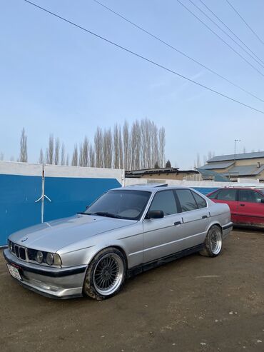 BMW: BMW 525: 1992 г., 3 л, Механика, Бензин, Седан