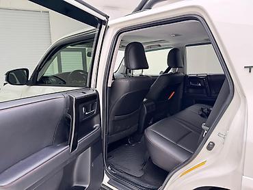 Toyota: Toyota 4Runner: 2020 г., Автомат, Бензин, Внедорожник — 8