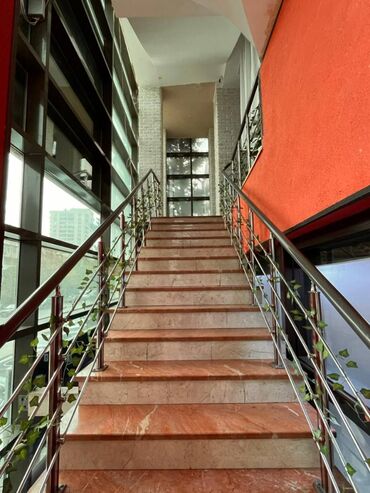 Ofislər: Nərimanov metrosuna yaxın, ümumi sahəsi 90 kv/m olan, 4 otaqlı ofis -da lalafo.az — 13 Ofislər: Nərimanov metrosuna yaxın, ümumi sahəsi 90 kv/m olan, 4 otaqlı ofis — 13