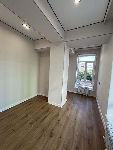 зал: 2 комнаты, 63 м², Восток-5 мкр Элитка, 2 этаж, Дизайнерский ремонт — 4