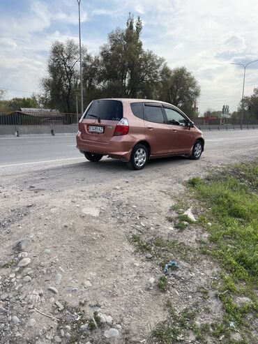 лето: Honda Fit: 2004 г., 1.3 л, Вариатор, Бензин, Хэтчбэк