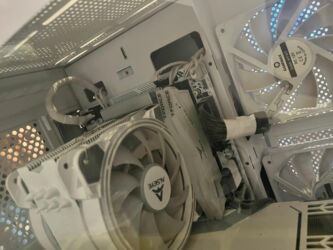 национальные одежда: Компьютор балама алганбыз 125000. сомго Жонеле жатат арзан