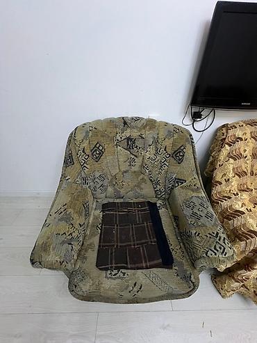 кресла мягкие: Два мягких кресла для гостиной/кабинета. - Тип: классические широкие — 3
