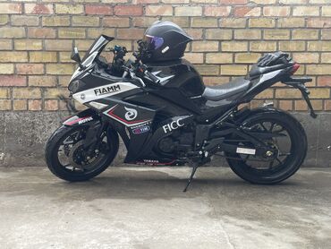 кемпинг дом на колесах: Yamaha yzfr3 250 кубовый 
документ есть 
шлем и подарок