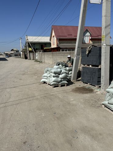 Песок: Мешковый песок Мешковый отцев Мешковый щебень Портер песок до 3тон — 2