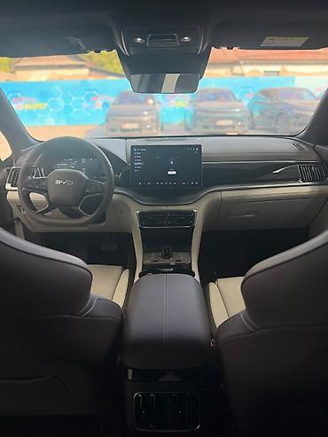 BYD: BYD Song Plus: 2025 г., 1.5 л, Гибрид, Кроссовер — 6