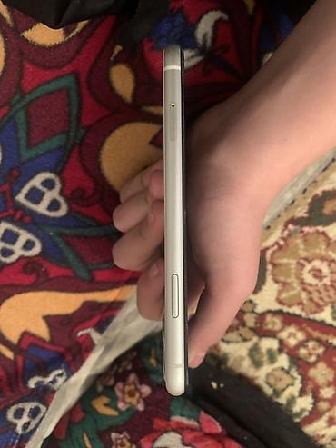 iphone 11: IPhone 11, белый цвет - Дисплей 6.1" Liquid Retina HD (IPS), True — 6