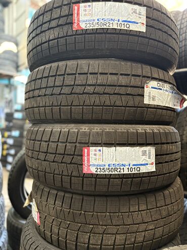 Шины: Зимняя тайваньская шина. Фирма Nankang. Размер 235/50R21. Новые. Цена