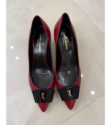 Туфли: Туфли Saint Laurent оригинал. Мини каблучок. Состояние отличное, есть at lalafo.kg Туфли: Туфли Saint Laurent оригинал. Мини каблучок. Состояние отличное, есть