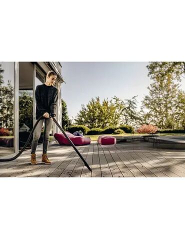 Klasični usisivači: Specifikacija : Usisna snaga : 200 Air wattsZapremina kese/posude : 17 — 12