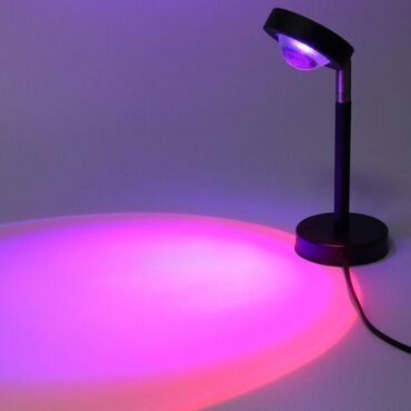 Рабочие настольные лампы: RGB лампа закат с пультом - Проекционный светильник торшер 16 цветов — 13
