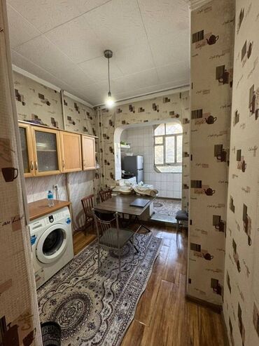 пригородный жениш: 2 комнаты, 58 м², 106 серия, 3 этаж