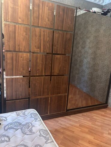 продам кровать двуспальную бу: Односпальная кровать, Шкаф, Турция, Б/у