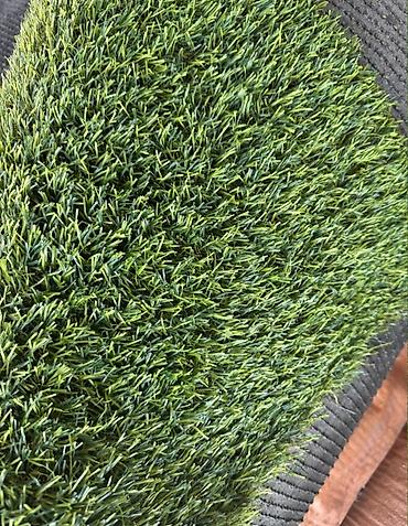 Резиновая плитка: Искусственная трава, представленная в различных оттенках зеленого — 11