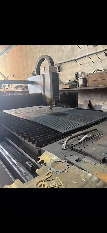 lazer kəsim avadanlığı: Cnc lazer metal kəsmək ucun aparat Ustunde kompressoru +soyuducu — 3
