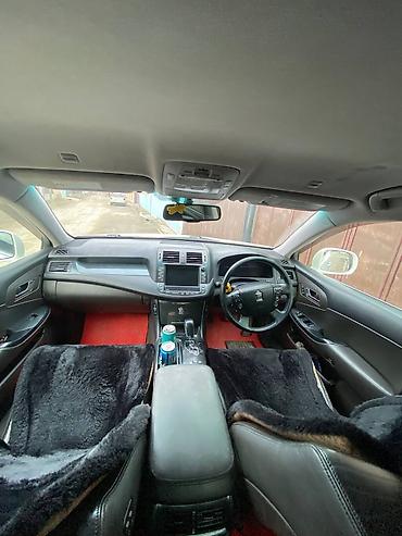 Toyota: Toyota Crown: 2010 г., Автомат, Бензин, Седан — 9