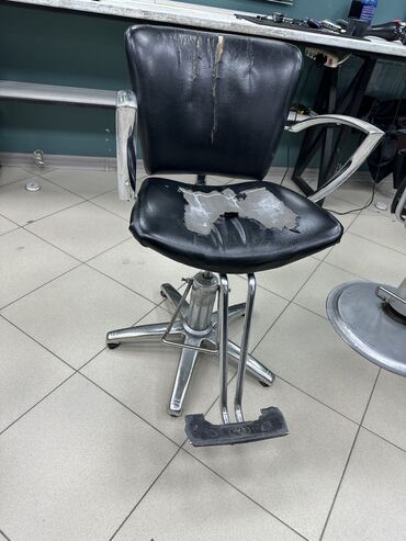 парикмахерские кресла ош: Кресло