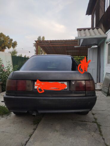 aud: Audi 80: 1988 г., 1.8 л, Механика, Бензин