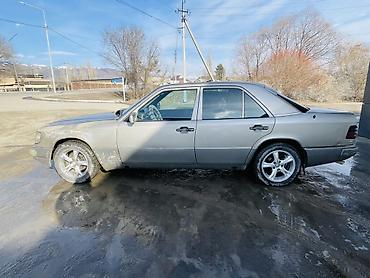 Mercedes-Benz: Mercedes-Benz W124: 1990 г., 2 л, Механика, Бензин, Седан — 5