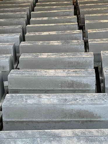 Дорожные бордюры: Дорожный бордюр, Прессованный, Бетонный, Новый — 10