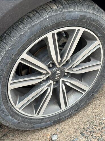 зима 17: Литые Диски R 17 Kia, отверстий - 5