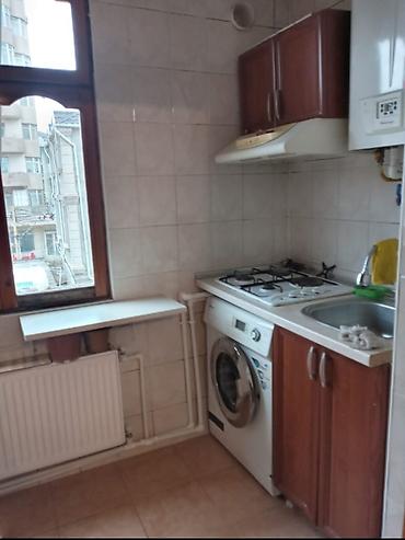 gunəslidə kirayə: Xırdalanda köhnə bazarın yaxınlığında, köhnə doğum evi, indiki təcili — 5