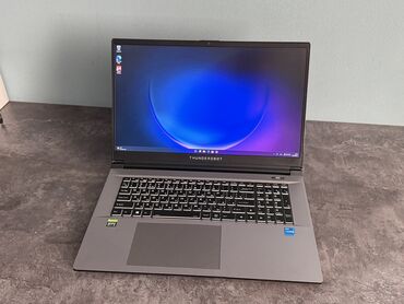 игровой компьютер: Ноутбук, 16 ГБ ОЗУ, Intel Core i5, 17.3 ", Б/у, Для несложных задач, память SSD