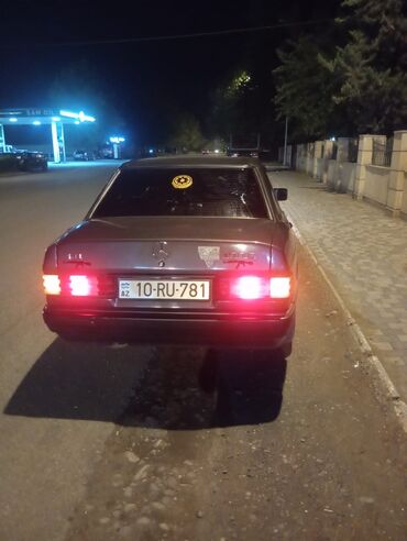 opel vectra b suret qutusu: Mercedes-Benz 190E (W201) sedan - Kuzov: sedan, tünd rəng - Nömrə
