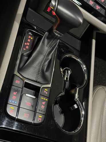 Kia: Kia Carnival: 2018 г., 2.2 л, Автомат, Дизель, Минивэн — 8