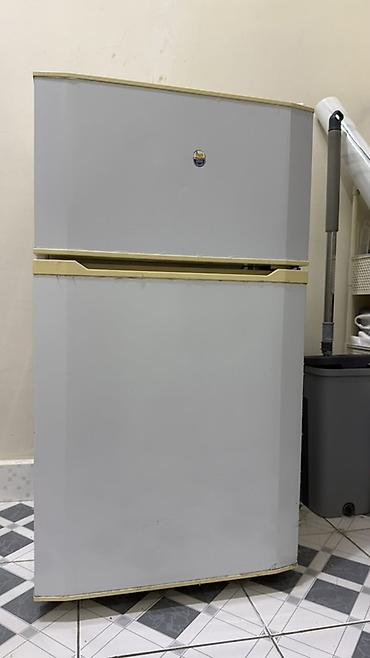 fridge: Холодильник двухкамерный с верхней морозильной камерой. - Тип — 3