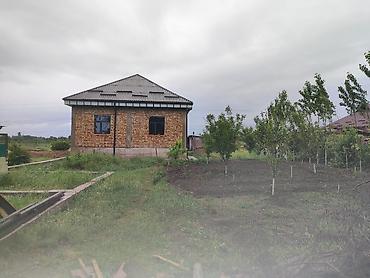 Продажа коттеджей и домов: Продаётся дом с участком. - Дом одноэтажный, кирпичный, на высоком — 1